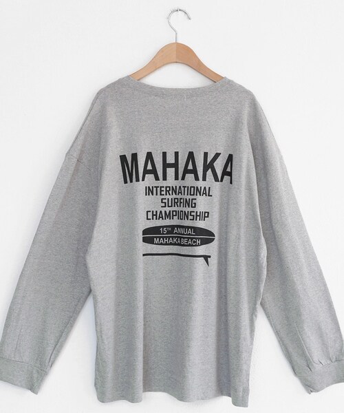 DHOLIC（ディーホリック）の「MAHAKAレタリングTシャツ（Tシャツ/カットソー・レディース・ホワイト/ブラック/レッド/グレー・FREE）」の3枚目の写真
