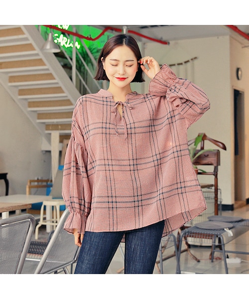 HOTPING(ホッピン)の「ネックストラップチェックブラウス(シャツ/ブラウス・レディース・ブラウン・1(フリーサイズ)/2(L-2XL))」の1枚目の写真