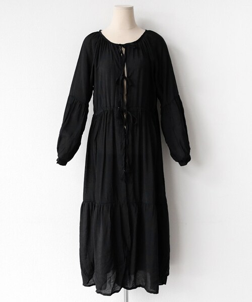 DHOLIC（ディーホリック）の「ストリングロングガウン（その他アウター・レディース・ホワイト/ブラック・FREE）」の2枚目の写真