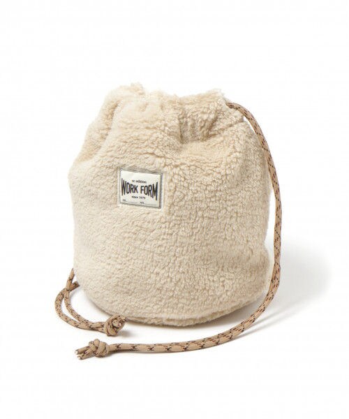 studio CLIP（スタディオクリップ）の「アソート巾着トートバッグ（バッグ・チェック/ボア/コーデュロイ/ピンク/カーキ）」の2枚目の写真