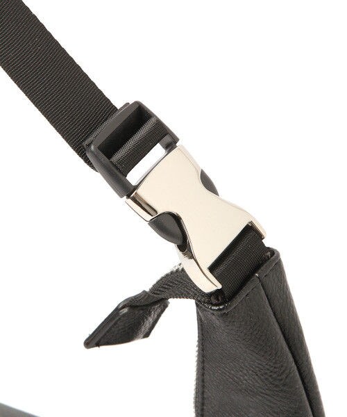 Andemiu(アンデミュウ)の「Edie tokyo /2WAYショルダーバッグ(バッグ・ホワイト/ブラック)」の8枚目の写真