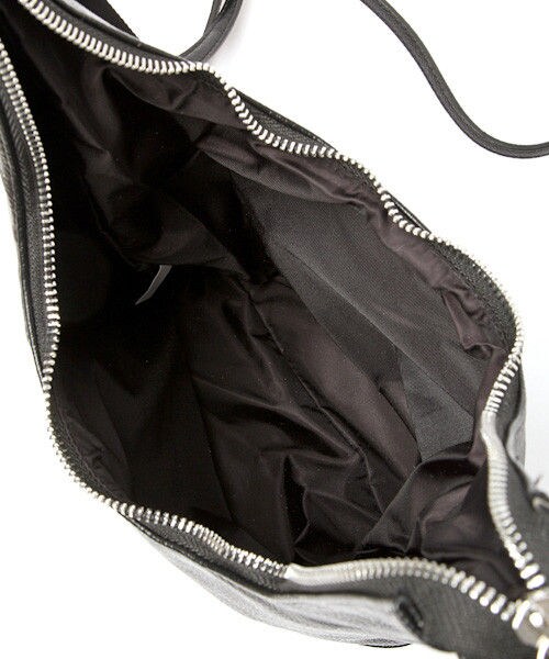 Andemiu(アンデミュウ)の「Edie tokyo /2WAYショルダーバッグ(バッグ・ホワイト/ブラック)」の13枚目の写真