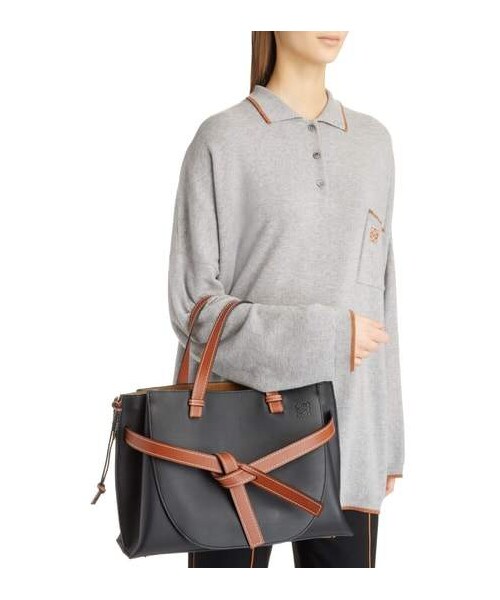 LOEWE（ロエベ）の「LOEWE Gate Calfskin Leather Tote（トートバッグ・レディース・Black/Red・One Size）」の4枚目の写真