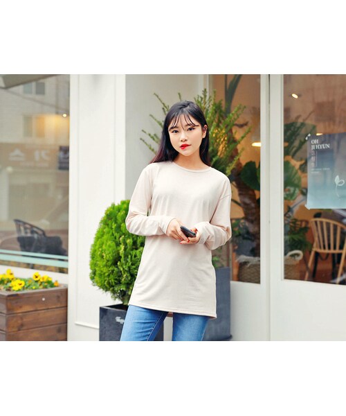 HOTPING(ホッピン)の「ベーシックラウンドネックTシャツ(Tシャツ/カットソー・レディース・ホワイト/ブラック/ライトベージュ/ピンクベージュ/グレー・1(フリーサイズ)/2(L-XXL))」の5枚目の写真