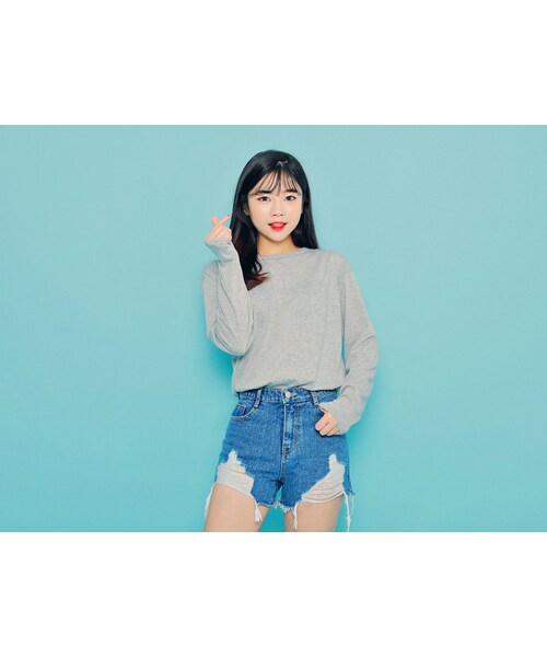 HOTPING(ホッピン)の「ベーシックラウンドネックTシャツ(Tシャツ/カットソー・レディース・ホワイト/ブラック/ライトベージュ/ピンクベージュ/グレー・1(フリーサイズ)/2(L-XXL))」の3枚目の写真