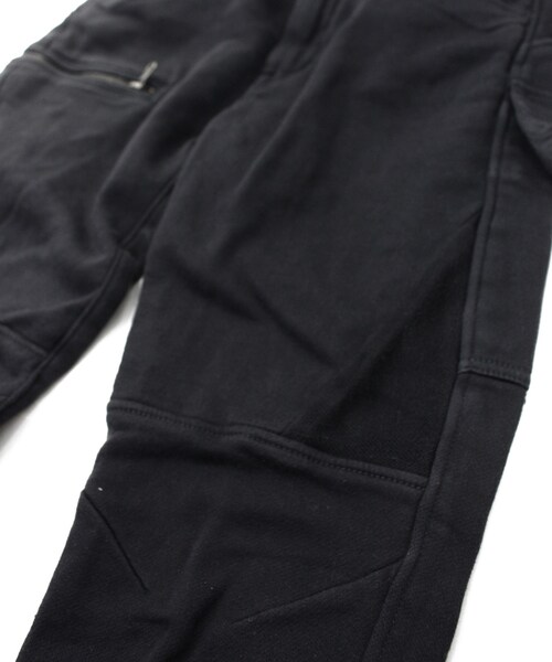 AVIREX(アヴィレックス)の「オーバー ダイド タイト パンツ/ OVER DYED TIGHT PNATS(パンツ・メンズ・BLACK/OLIVE・BLACK/M (再入荷メール受付中)/BLACK/L (再入荷メール受付中)/BLACK/XL (再入荷メール受付中)/OLIVE/M (再入荷メール受付中)/OLIVE/L (再入荷メール受付中)/OLIVE/XL (再入荷メール受付中))」の6枚目の写真