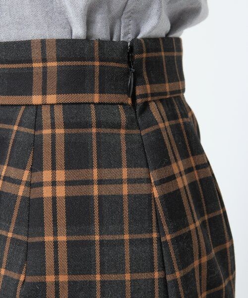 A part by（アパートバイ）の「ＴＲサキゾメチェックタイトスカート２（スカート・レディース・グレー/ネイビー/ブラック・Ｌ/Ｍ）」の7枚目の写真