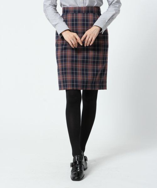 A part by（アパートバイ）の「ＴＲサキゾメチェックタイトスカート２（スカート・レディース・グレー/ネイビー/ブラック・Ｌ/Ｍ）」の3枚目の写真