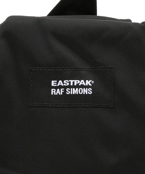 再々再値下げしまた！ EASTPAK RAF SIMONS ダッフルバッグ 再々再値下げしまた！ EASTPAK RAF SIMONS ダッフルバッグ