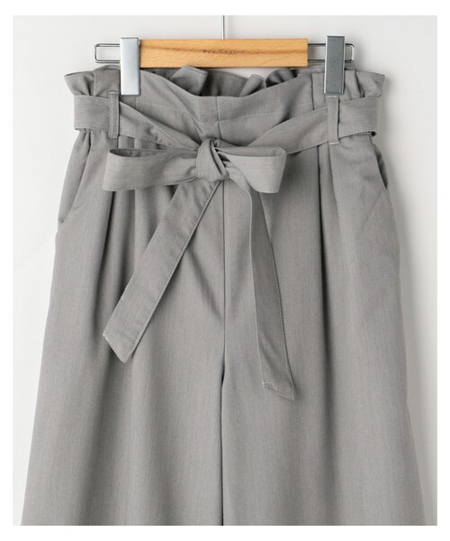 frames RAY CASSIN（フレームスレイカズン）の「リボンベルト付きタックワイドパンツ（パンツ・レディース・ネイビー/ライトグレー/グレージュ・FREE）」の12枚目の写真