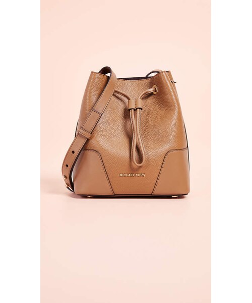 cary bucket bag