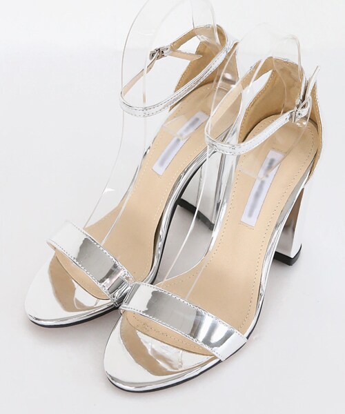 DHOLIC（ディーホリック）の「ストラップハイヒールシューズ（その他シューズ・レディース・ブラック/ホワイト/シルバー/ベージュ/レッド/その他・225/230/235/240/245/250）」の5枚目の写真