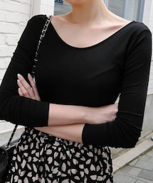 DHOLIC | スリムUネックTシャツ(Tシャツ/カットソー)