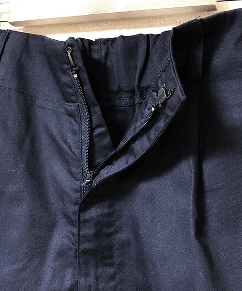 Tiffee SELECT（ティフィーセレクト）の「ハイウエストタック入りショートパンツ（その他パンツ・レディース・ブルー・F）」の2枚目の写真