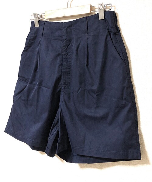 Tiffee SELECT（ティフィーセレクト）の「ハイウエストタック入りショートパンツ（その他パンツ・レディース・ブルー・F）」の3枚目の写真