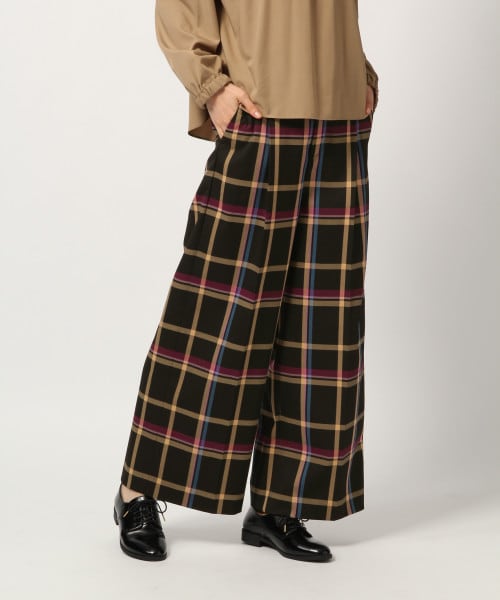 GLOBAL WORK(グローバルワーク)の「TRワイドパンツ(柄)(パンツ・ホワイトベース(チェック)/ブラックベース(チェック)/グレーベース(チェック)/レッドベース(チェック))」の13枚目の写真