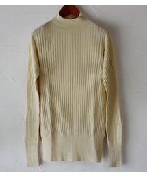 susuri（ススリ）の「susuri ススリ ポエータハイネックセーター #ecru
