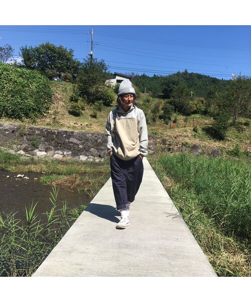 sneeuw（スニュウ）の「sneuuw パネルパーカー（grey