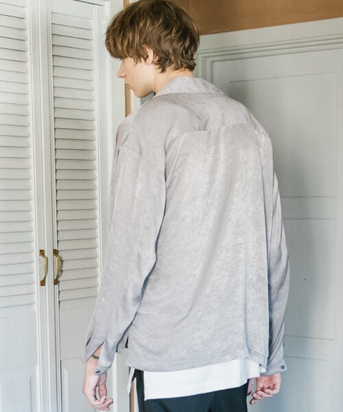 LIDNM(リドム)の「ビンテージサテンオープンカラーシャツ【ベージュ】(シャツ/ブラウス・メンズ・ベージュ・S.M.L)」の2枚目の写真