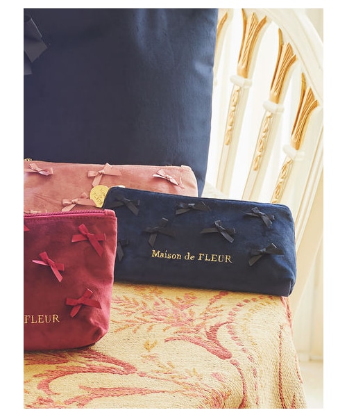Maison de FLEUR（メゾンドフルール）の「ベロアリボンペンケース