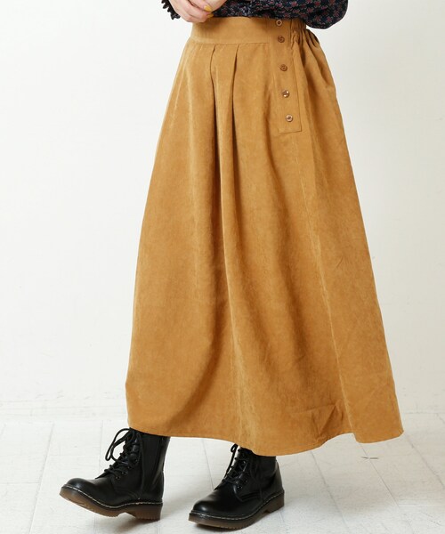 RAY CASSIN（レイカズン）の「横ボタンピーチ起毛スカート（スカート・レディース・ネイビー/グリーン/キャメル/パープル/カラシ・FREE）」の3枚目の写真