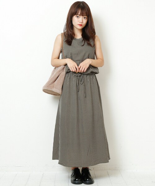 RAY CASSIN（レイカズン）の「幾何学ノースリワンピース（ワンピース/ドレス・レディース・ネイビー/グリーン/キャメル・FREE）」の20枚目の写真