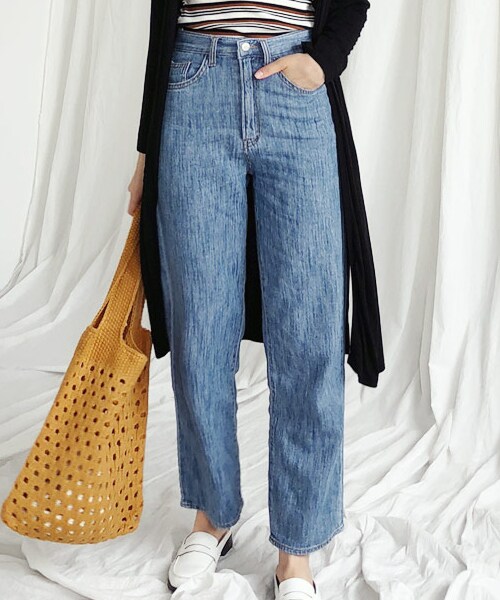 DHOLIC（ディーホリック）の「サンドウォッシュストレートデニムパンツ（デニムパンツ・レディース・ブルー/その他・S/M/L）」の2枚目の写真