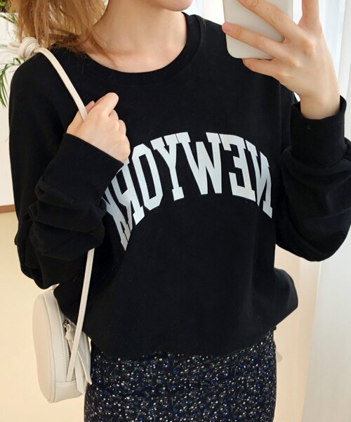 DHOLIC（ディーホリック）の「NEWYORKボクシースウェット（スウェット・レディース・ホワイト/ブラック/パープル/グレー・FREE）」の2枚目の写真