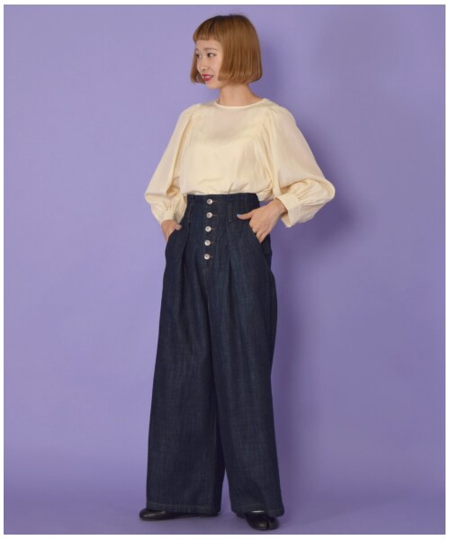 w closet(ダブルクローゼット)の「ボリューム袖クルーネックプルオーバー(トップス・レディース・エクリュ/オレンジ/パープル/ブラウン・FREE/M/L)」の15枚目の写真