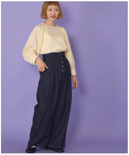 w closet(ダブルクローゼット)の「ボリューム袖クルーネックプルオーバー(トップス・レディース・エクリュ/オレンジ/パープル/ブラウン・FREE/M/L)」の19枚目の写真