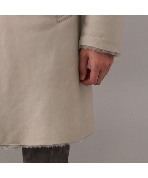 EPOCA UOMO（エポカウォモ）の「【予約販売】ステンカラームートンコート（ジャケット/アウター・レディース・オフホワイト・44/46/48/50）」の8枚目の写真