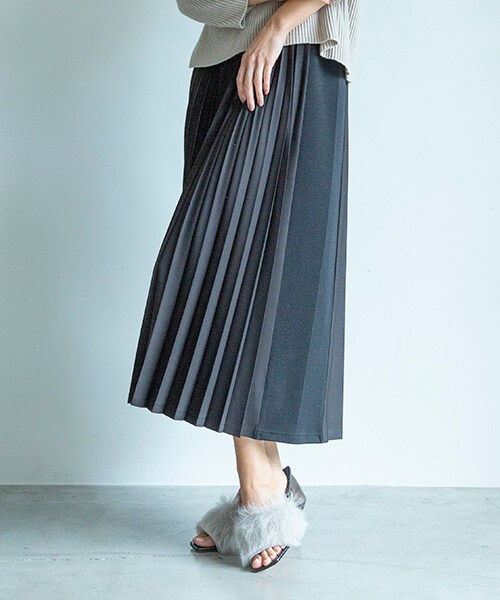 WRAPINKNOT サイドライン T プリーツスカート グレー WRAPINKNOT サイドライン T プリーツスカート グレー