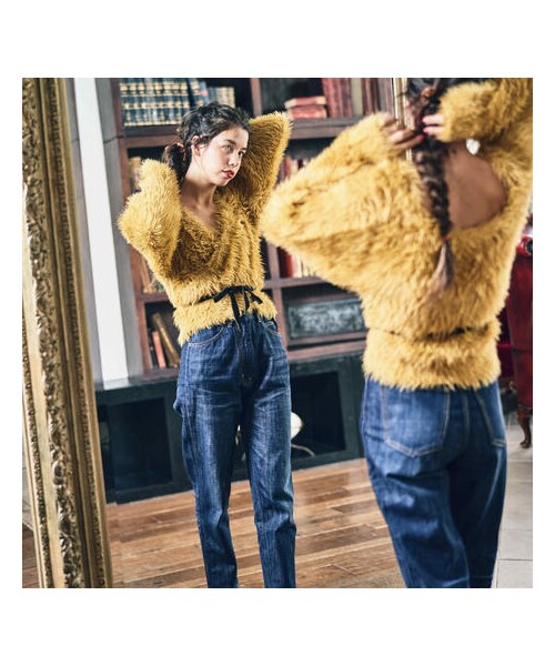 ADIRA(アディラ)の「2way feather knit(ニット/セーター・レディース・イエロー/ベージュ・FREE)」の1枚目の写真