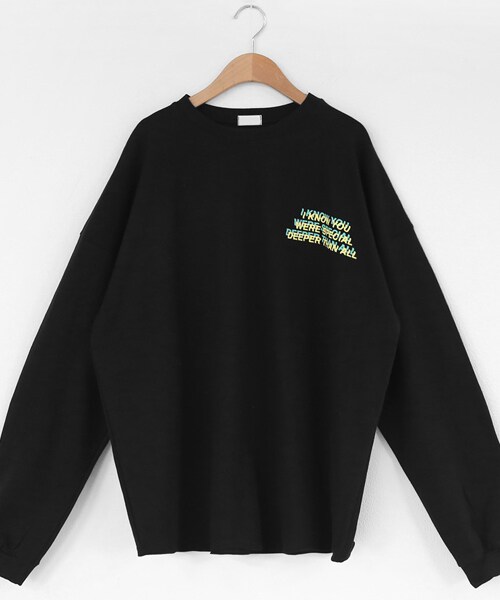 DHOLIC（ディーホリック）の「レタリングプリントTシャツ（Tシャツ/カットソー・レディース・ホワイト/ブラック/パープル・FREE）」の2枚目の写真