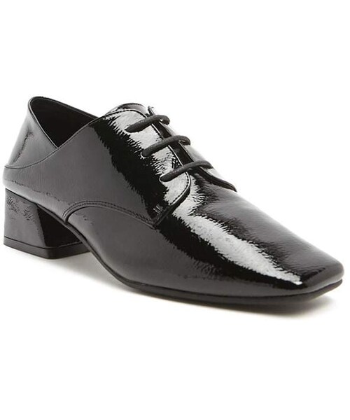 FOREVER 21(フォーエバー トゥエンティーワン)の「Forever 21 Faux Patent Leather Oxfords(シューズ・レディース・Black・10/6/7/8/9)」の2枚目の写真