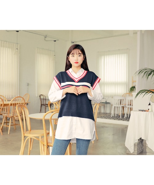 HOTPING(ホッピン)の「バイカラーラインクロップドニットベスト(シャツ/ブラウス・レディース・ネイビー/クリーム/グレー・フリーサイズ(XS-XL))」の1枚目の写真