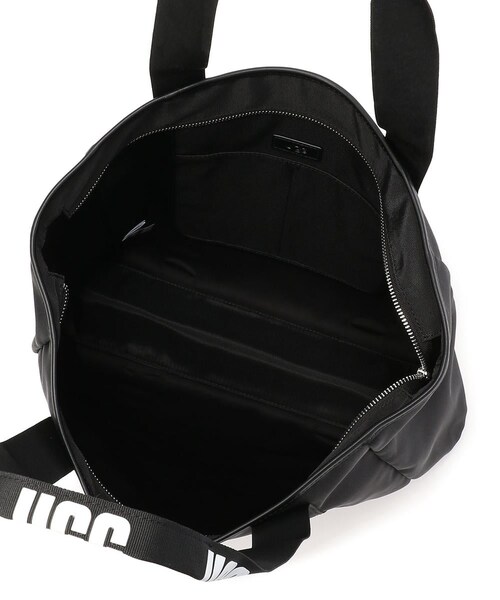 UGG Australia（アグオーストラリア）の「UGG（アグ）ALINA E/W TOTE