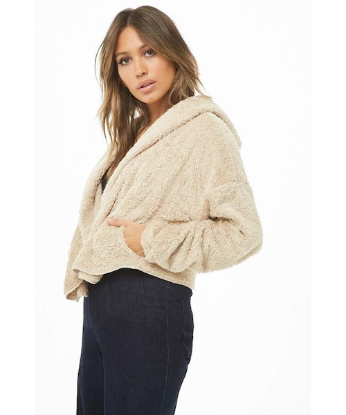 FOREVER 21(フォーエバー トゥエンティーワン)の「Forever 21 Faux Fur Jacket(ジャケット/アウター・レディース・Beige/White/Red・Large/Small/Medium)」の2枚目の写真