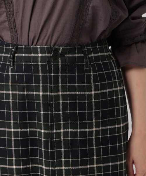 studio CLIP（スタディオクリップ）の「タータンチェックAラインスカート（スカート・レッド/イエロー/ブラックウォッチ）」の8枚目の写真