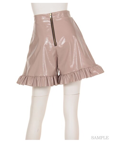 lilLilly(リルリリー)の「エナメルショートパンツ(パンツ・レディース・BEIGE/BLACK・S/M)」の4枚目の写真