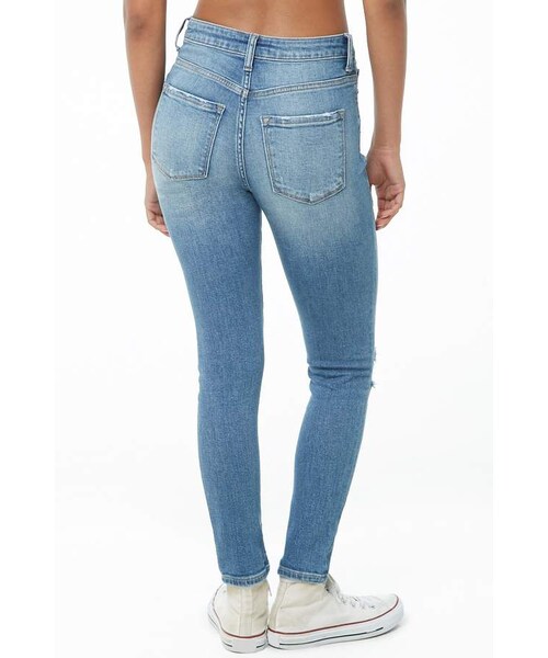 FOREVER 21（フォーエバー トゥエンティーワン）の「Forever 21 Distressed Straight-Leg Jeans（デニムパンツ・レディース・Blue・24/25/26/27/28/29/30/31）」の2枚目の写真