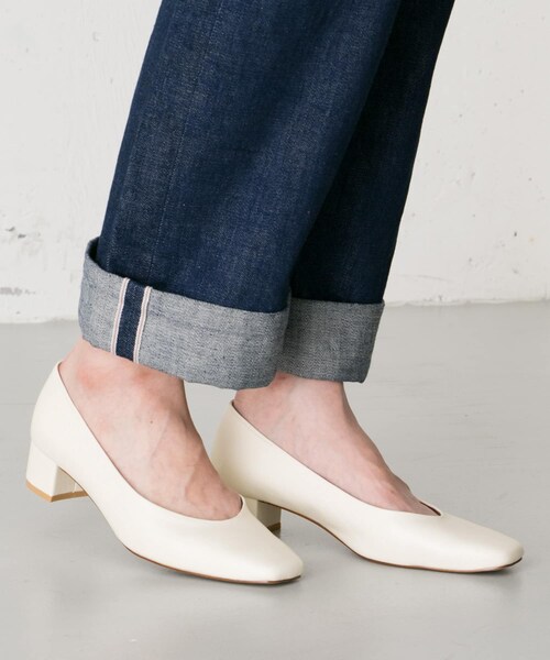 URBAN RESEARCH ROSSO WOMEN(アーバンリサーチ ロッソ)の「スクエアパンプス(その他・レディース・エバーグリーン/ホワイト/ブラック/フレンチグレー・23/23.5/24/24.5)」の5枚目の写真