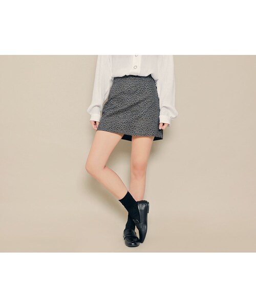 HOTPING(ホッピン)の「バックゴムレオパードミニスカート(スカート・レディース・ブラウン/チャコール・1(XS)/2(S)/3(M)/4(L)/5(XL))」の2枚目の写真