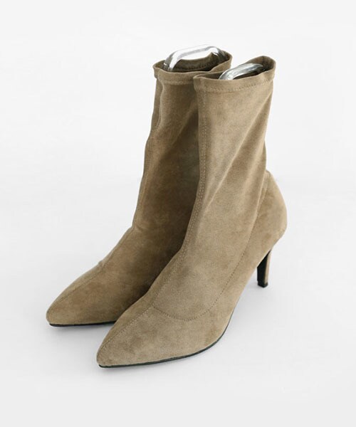 DHOLIC（ディーホリック）の「スリムアンクルブーツ（ブーツ・レディース・ブラウン/ベージュ/グレー/ピンク/ブラック・225/230/235/240/245/250）」の4枚目の写真