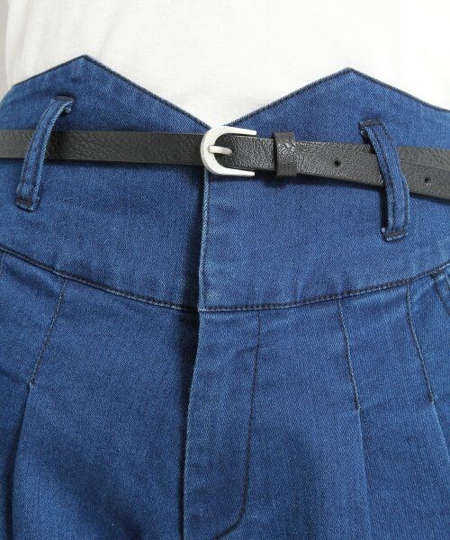 LOWRYS FARM（ローリーズファーム）の「ハイウエストショートパンツ（パンツ・レディース・ネイビー/ブラック/ブルー/オフ・Ｆ）」の7枚目の写真