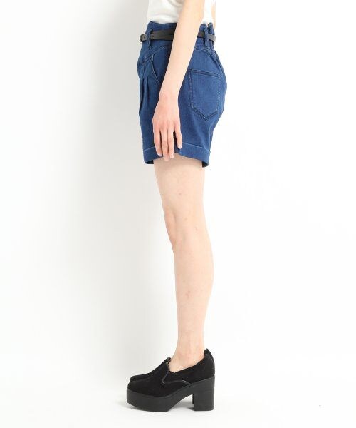 LOWRYS FARM（ローリーズファーム）の「ハイウエストショートパンツ（パンツ・レディース・ネイビー/ブラック/ブルー/オフ・Ｆ）」の5枚目の写真