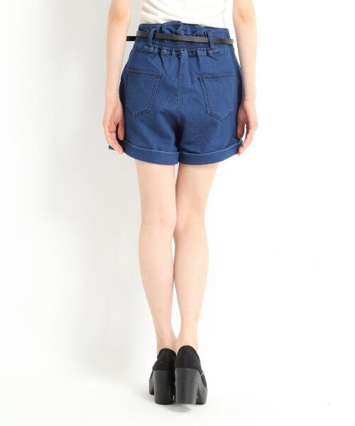 LOWRYS FARM（ローリーズファーム）の「ハイウエストショートパンツ（パンツ・レディース・ネイビー/ブラック/ブルー/オフ・Ｆ）」の6枚目の写真