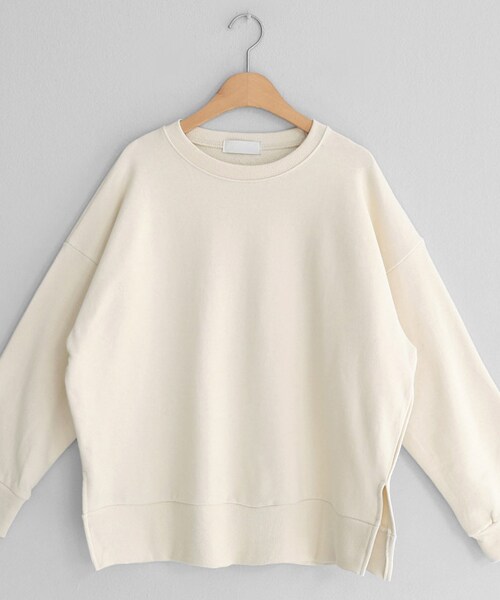 DHOLIC（ディーホリック）の「スリットヘムスウェット（スウェット・レディース・グレー/レッド/ホワイト/ブラック/グリーン・FREE）」の2枚目の写真