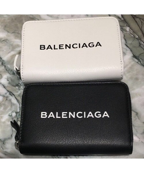 BALENCIAGA（バレンシアガ）の「VIPセール☆関税込【BALENCIAGA】Balenciagaロゴ 折りたたみ財布（スニーカー
