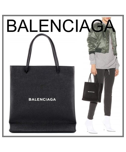 Balenciaga バレンシアガ の 早期完売 Balenciaga ショッピング紙袋風 トートバッグ Black スニーカー Wear